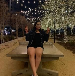 Meet your Posher, Catherine